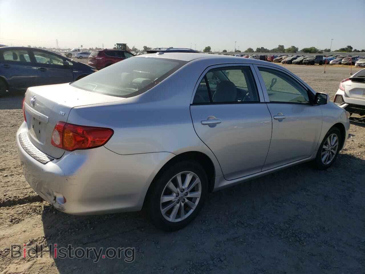 2009 TOYOTA COROLLA - VIN: JTDBL40E09J018590 - Фото 3