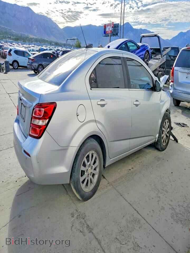 2018 CHEVROLET SONIC - VIN: 1G1JD5SG2J4137850 - Фото 3