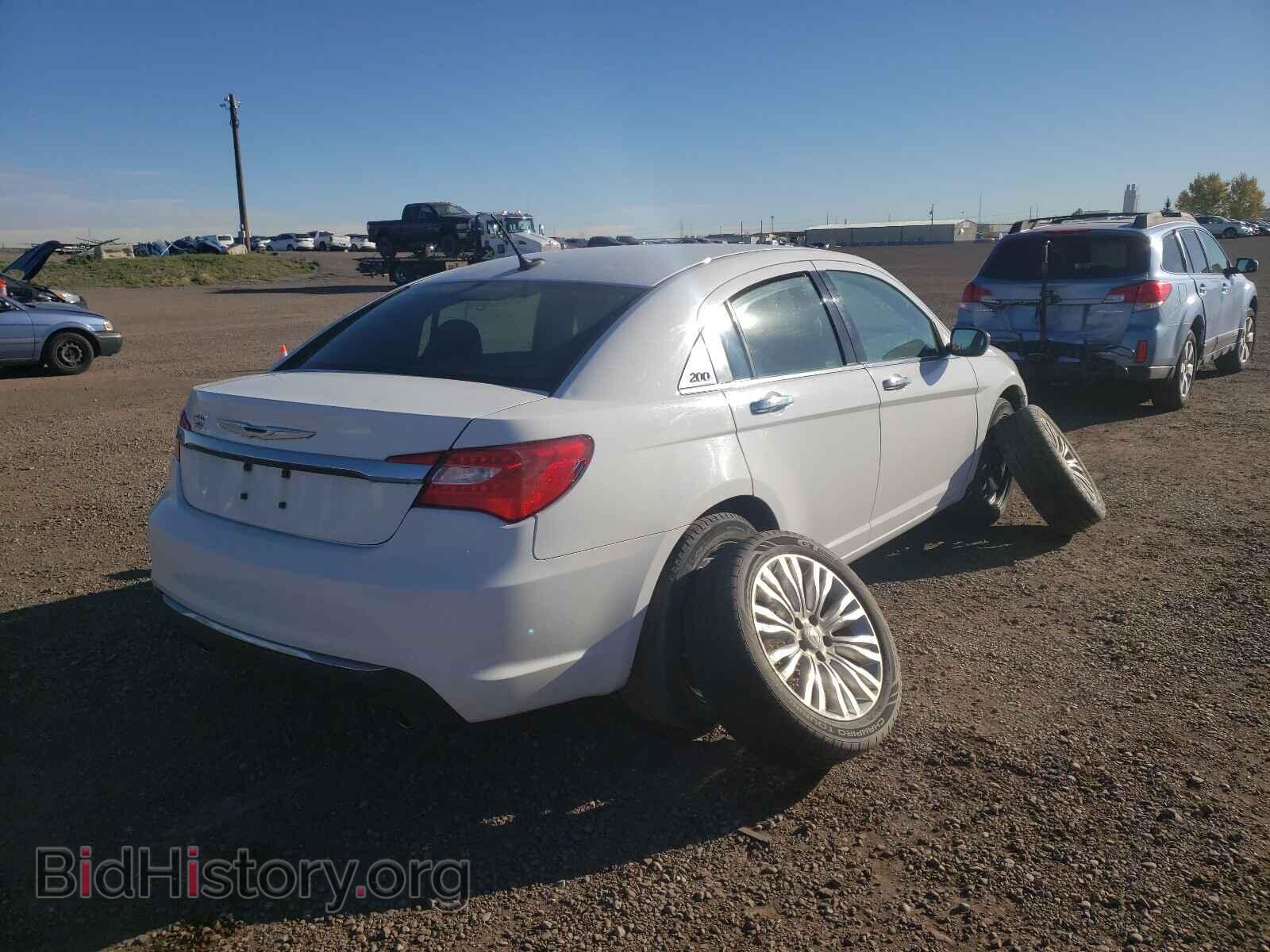 2012 CHRYSLER 200 - VIN: 1C3CCBCG5CN266716 - Фото 4