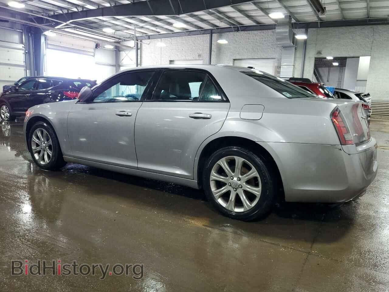 2014 CHRYSLER 300 - VIN: 2C3CCAGG8EH283770 - Фото 2