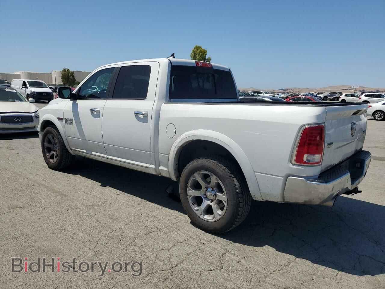 2018 RAM 1500 - VIN: 1C6RR7NM5JS338587 - Фото 2