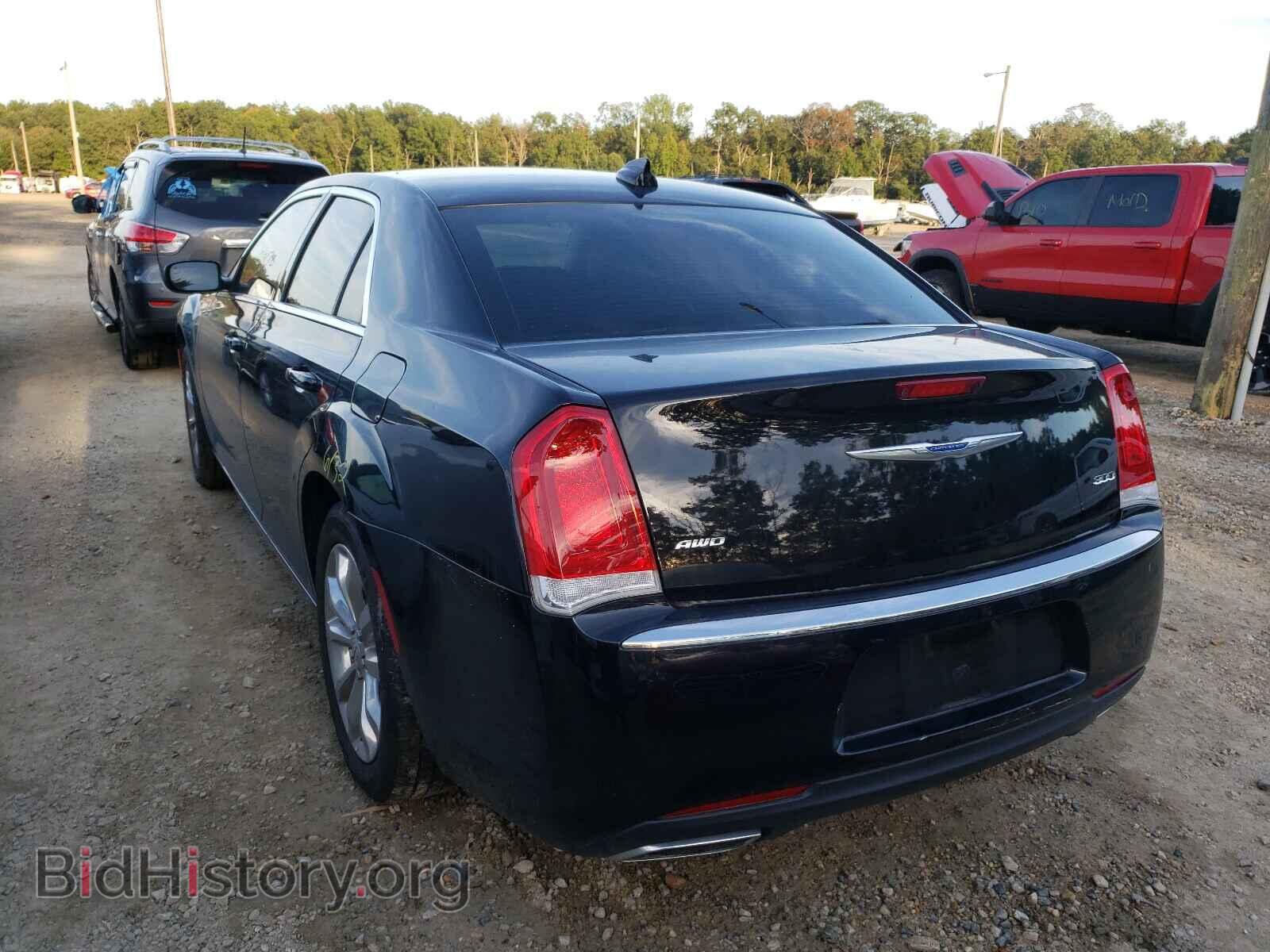 2018 CHRYSLER 300 - VIN: 2C3CCARG2JH269208 - Фото 3