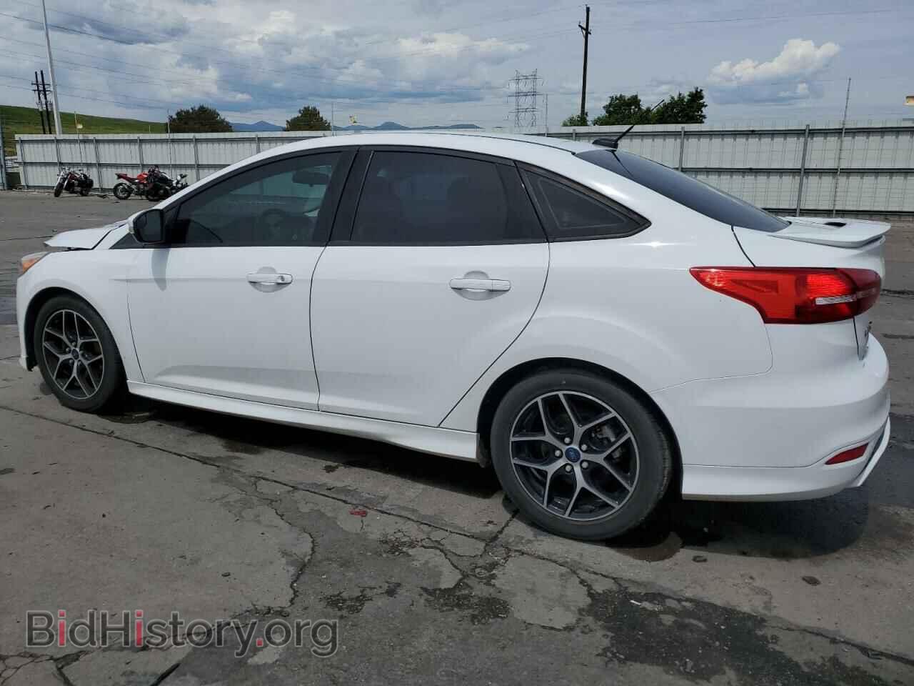 2016 FORD FOCUS - VIN: 1FADP3F21GL221497 - Фото 2
