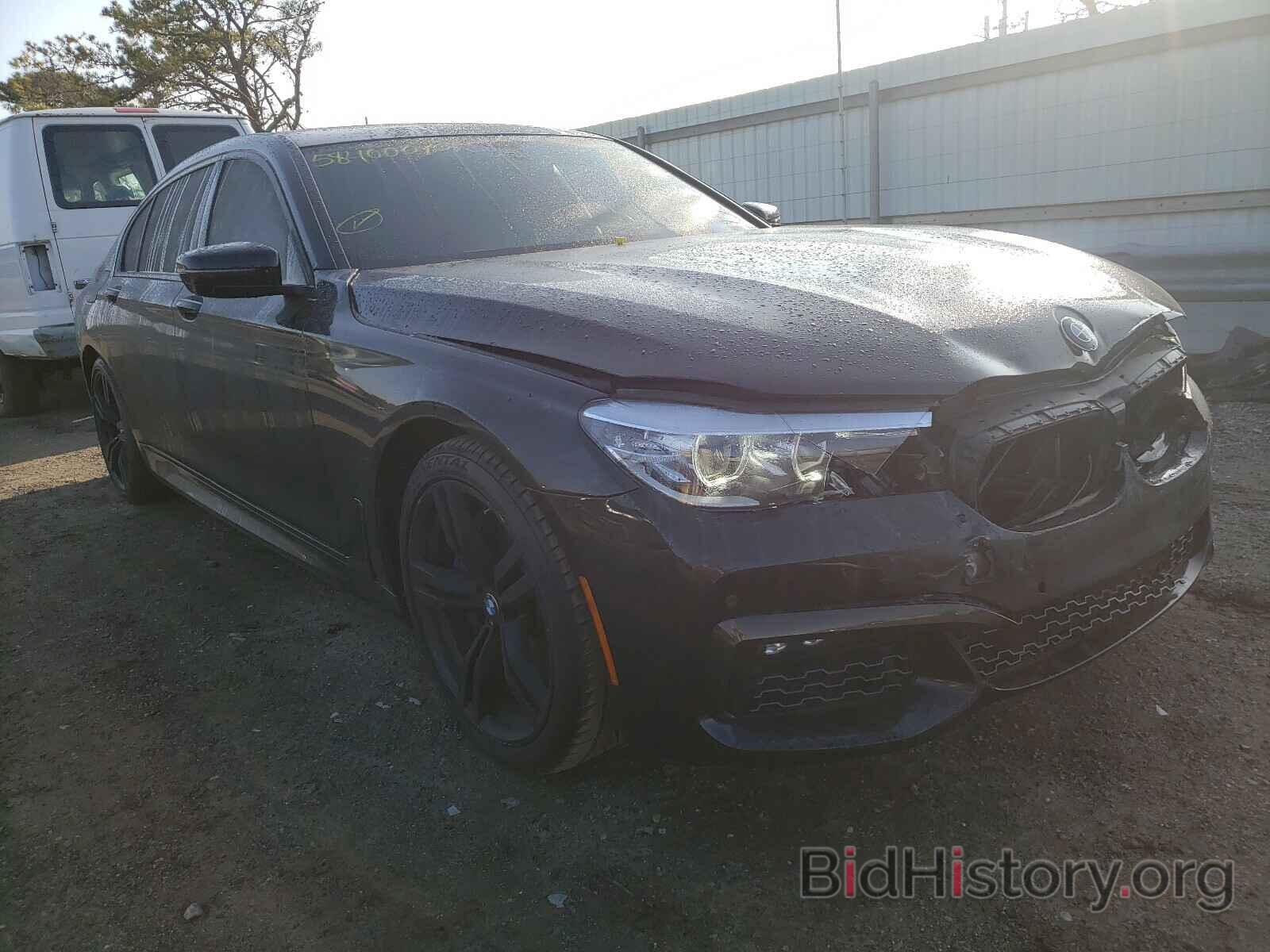 Photo WBA7E2C37HG741165 - BMW 7 SERIES 2017