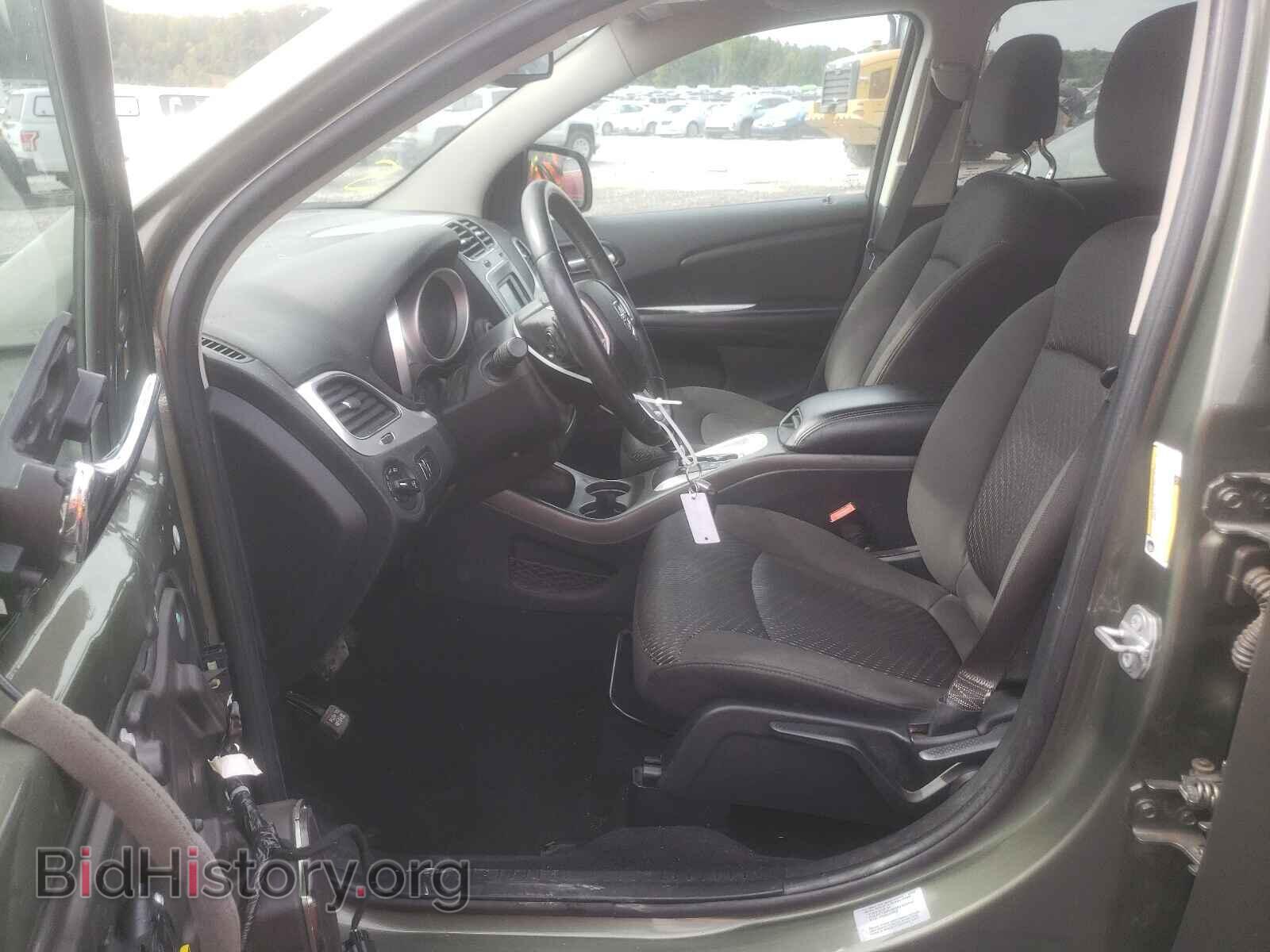 2017 DODGE JOURNEY - VIN: 3C4PDCGB8HT604566 - Фото 5