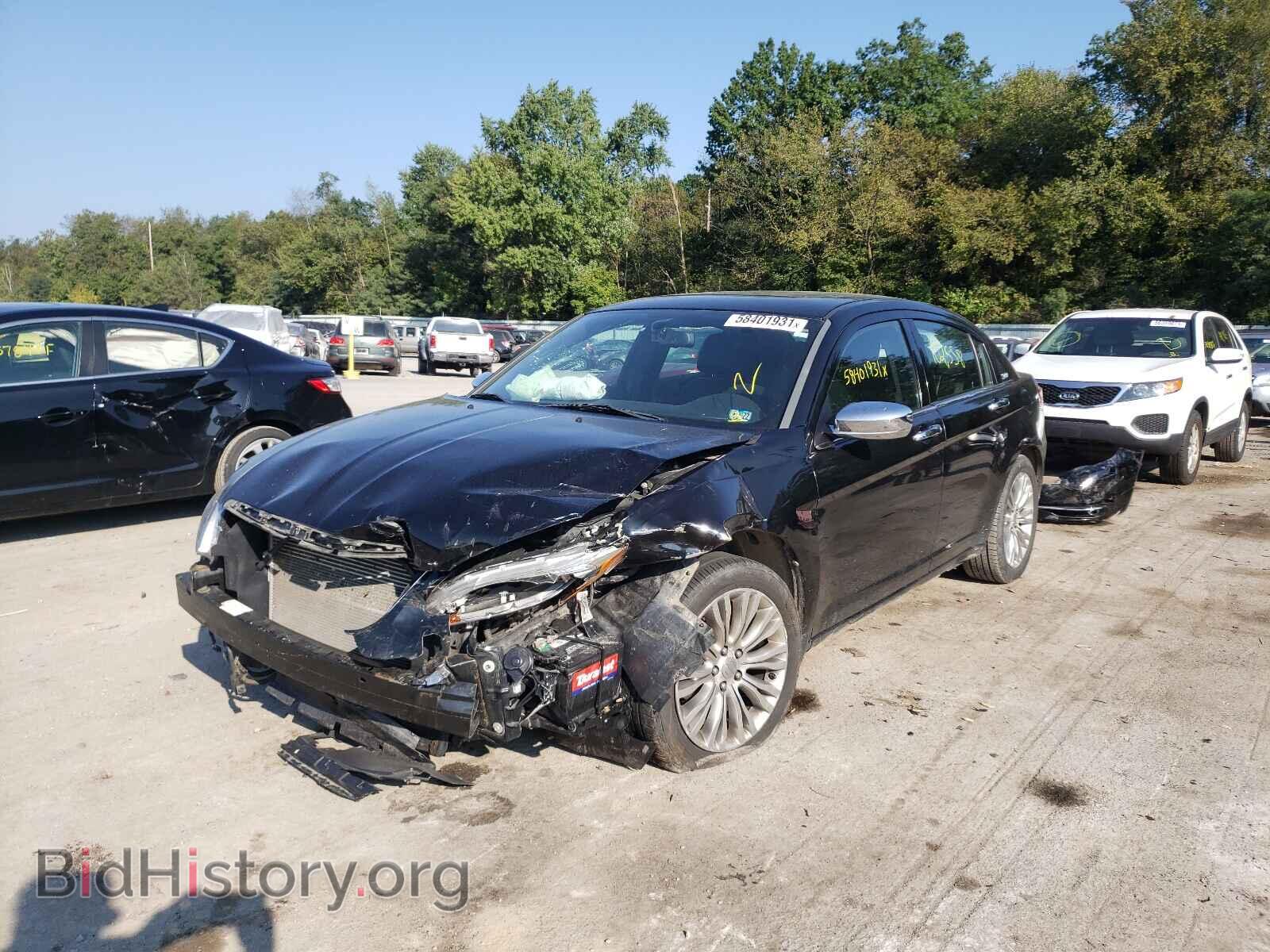 2011 CHRYSLER 200 - VIN: 1C3BC2FB1BN606969 - Photo 2