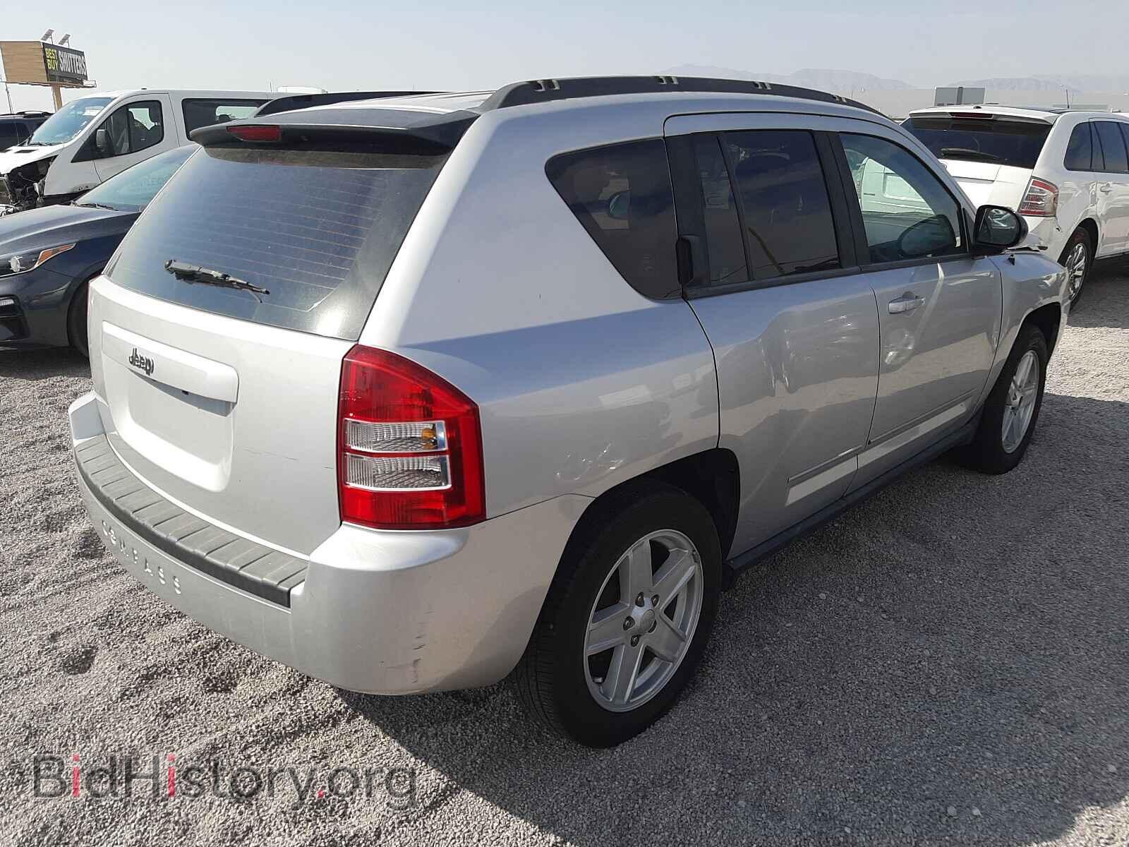 2010 JEEP COMPASS - VIN: 1J4NT4FB9AD650012 - Фото 4