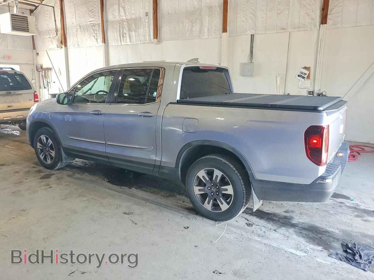 2017 HONDA RIDGELINE - VIN: 5FPYK3F61HB018540 - Photo 2