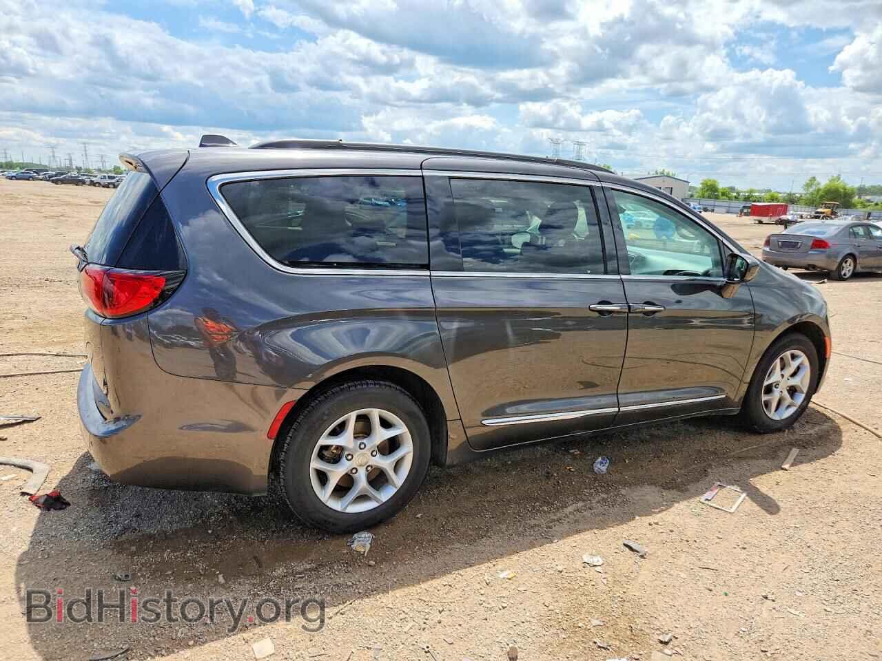 2017 CHRYSLER PACIFICA - VIN: 2C4RC1BG8HR816275 - Фото 3