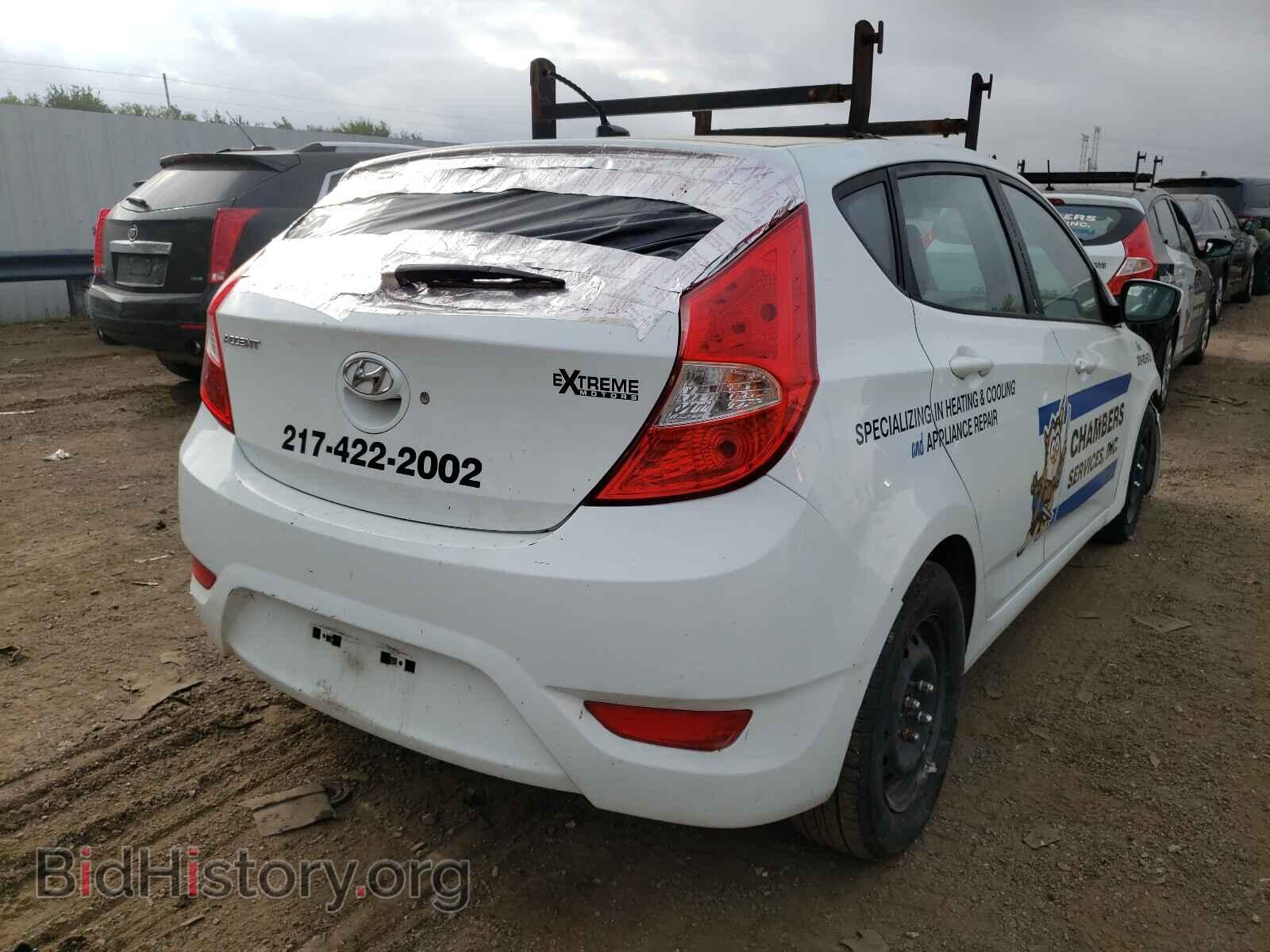2013 HYUNDAI ACCENT - VIN: KMHCT5AE7DU136681 - Фото 4