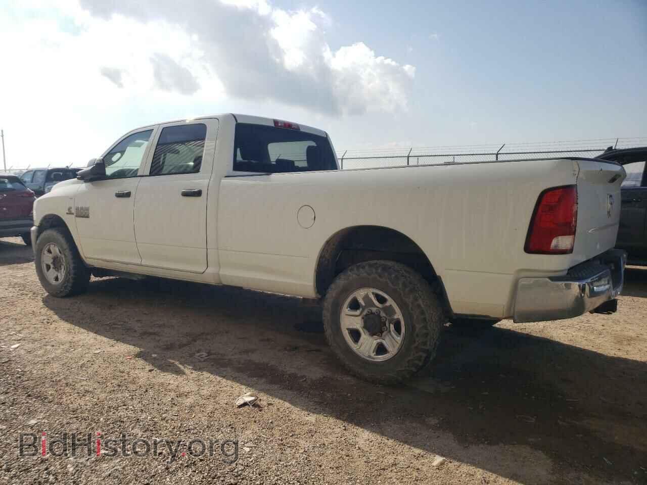 2017 RAM All Models - VIN: 3C6UR4HL4HG620068 - Фото 2