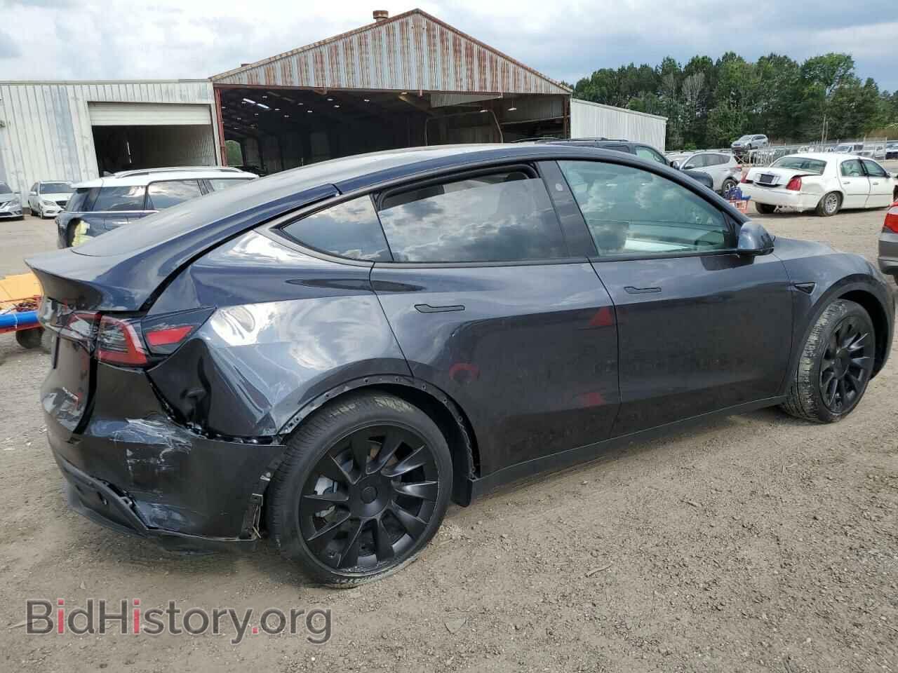 2024 TESLA MODEL Y - VIN: 7SAYGAEE7RF123224 - Photo 3