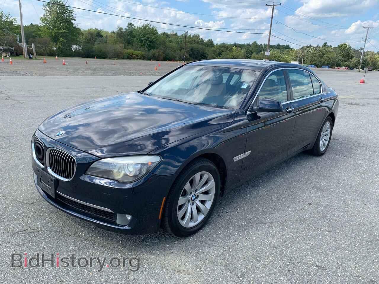 2011 BMW 7 SERIES - VIN: WBAKC8C57BC431889 - Фото 2