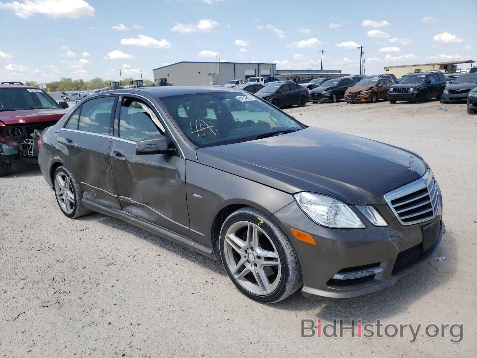 Photo WDDHF5KB0CA555516 - MERCEDES-BENZ E-CLASS 2012