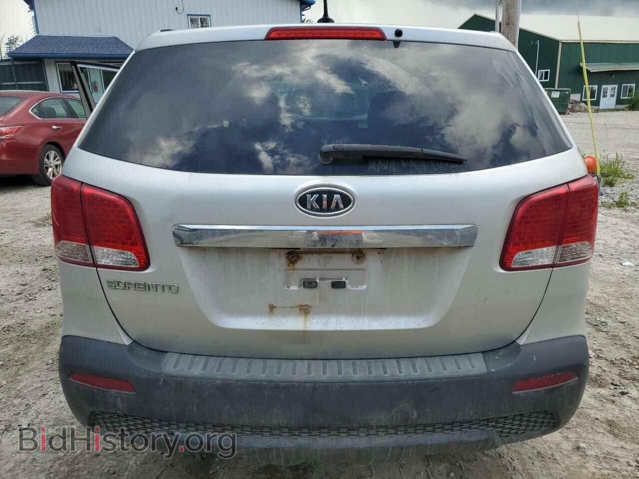 2011 KIA SORENTO - VIN: 5XYKTCA12BG173962 - Фото 6