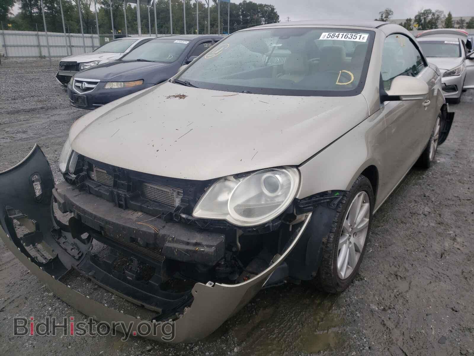 2007 VOLKSWAGEN EOS - VIN: WVWFA71FX7V033992 - Фото 2