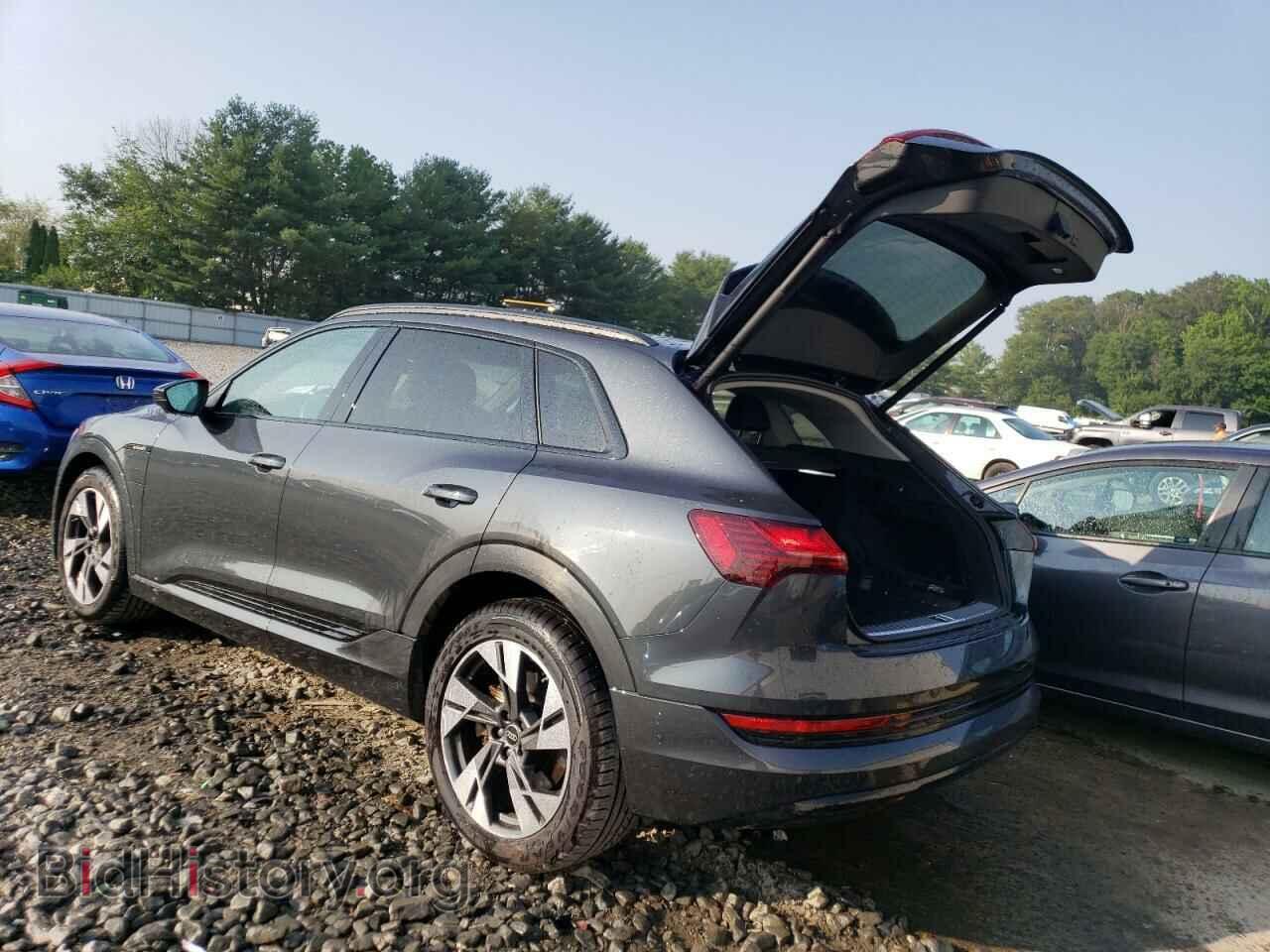 2022 AUDI E-TRON - VIN: WA1AAAGE4NB019830 - Photo 2