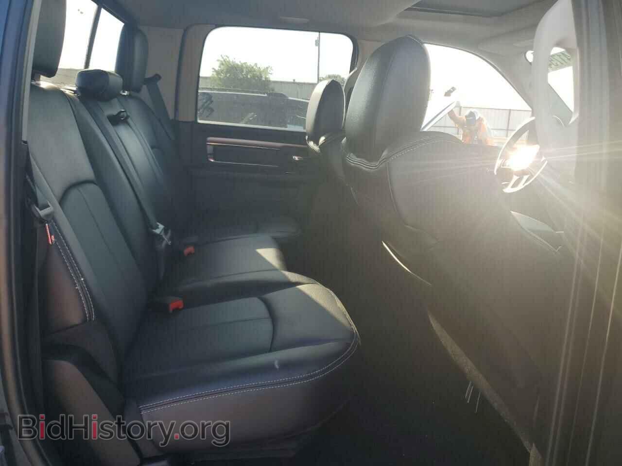 2018 RAM 1500 - VIN: 1C6RR7UT7JS202972 - Фото 10