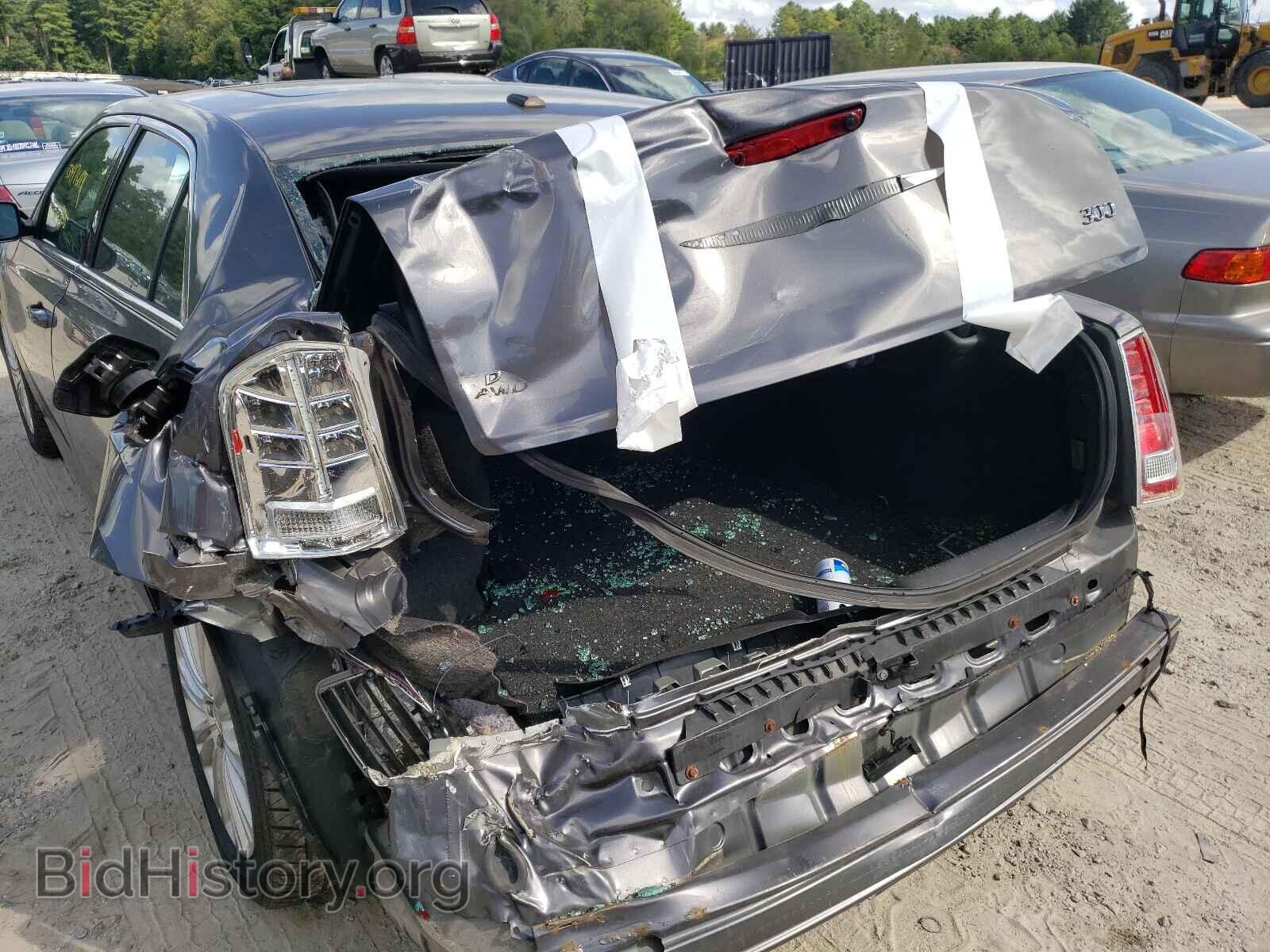2014 CHRYSLER 300 - VIN: 2C3CCARG3EH144448 - Фото 9