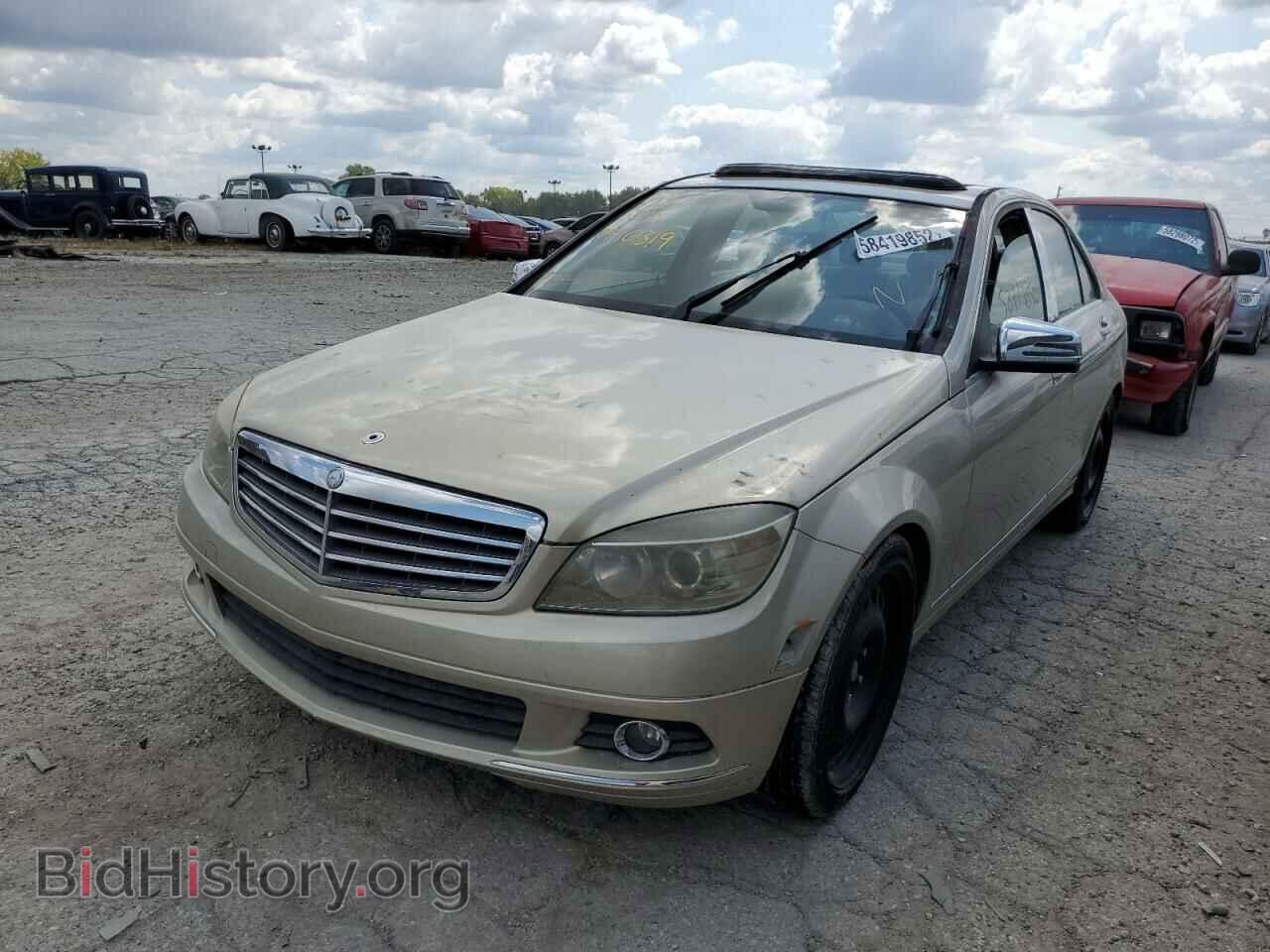 2011 MERCEDES-BENZ C-CLASS - VIN: WDDGF5EB6BR140319 - Фото 2