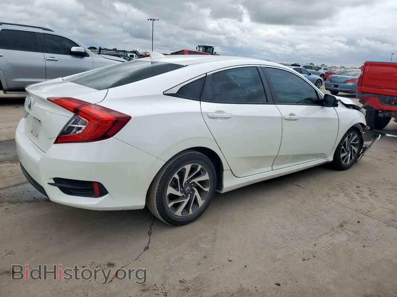 2018 HONDA CIVIC - VIN: 19XFC2F79JE037722 - Фото 3