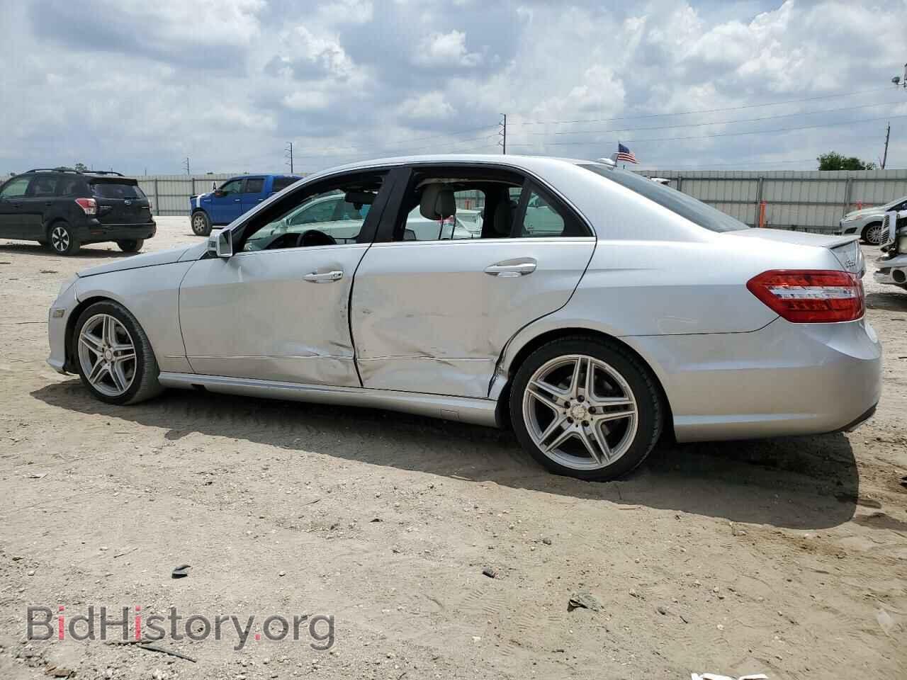 2011 MERCEDES-BENZ E-CLASS - VIN: WDDHF5GB8BA360190 - Фото 2