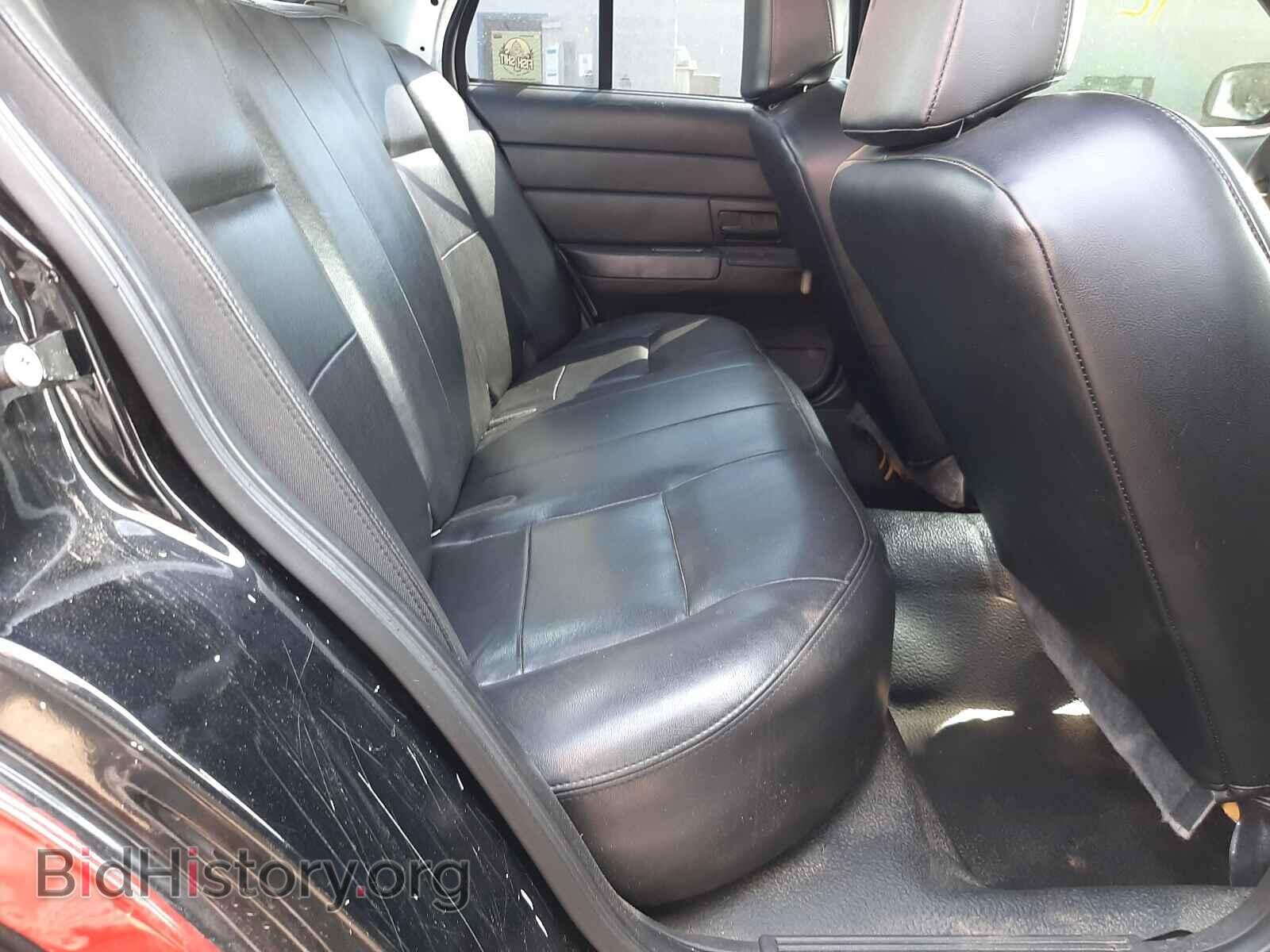 2011 FORD CROWN VIC - VIN: 2FABP7BV1BX157634 - Фото 6