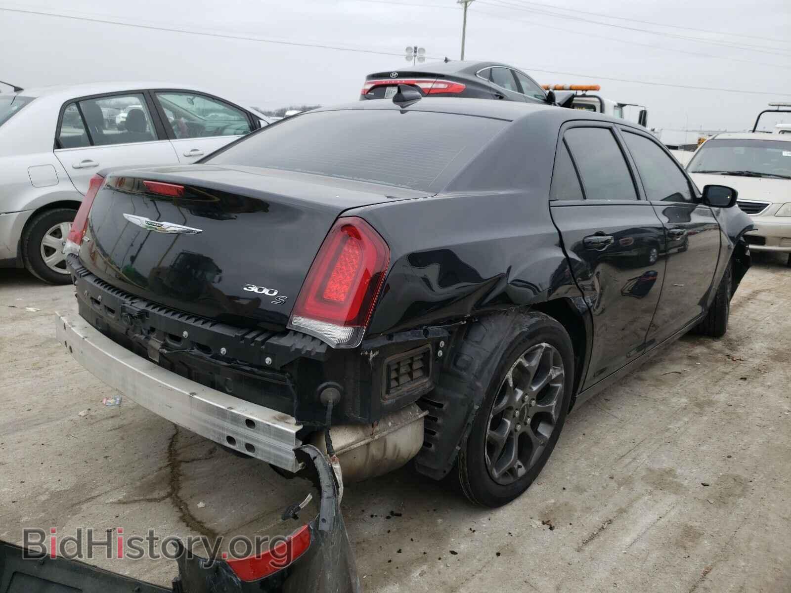 2015 CHRYSLER 300 - VIN: 2C3CCAGG6FH932340 - Фото 4