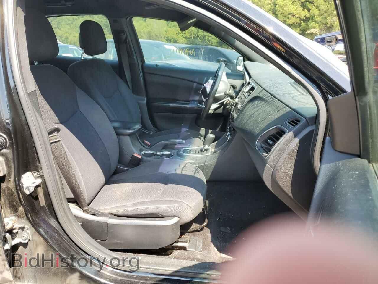 2013 CHRYSLER 200 - VIN: 1C3CCBAB3DN646856 - Фото 5
