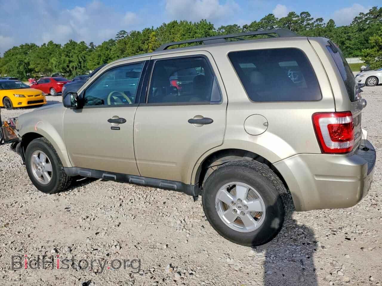 2011 FORD ESCAPE - VIN: 1FMCU0DG8BKB72482 - Фото 2