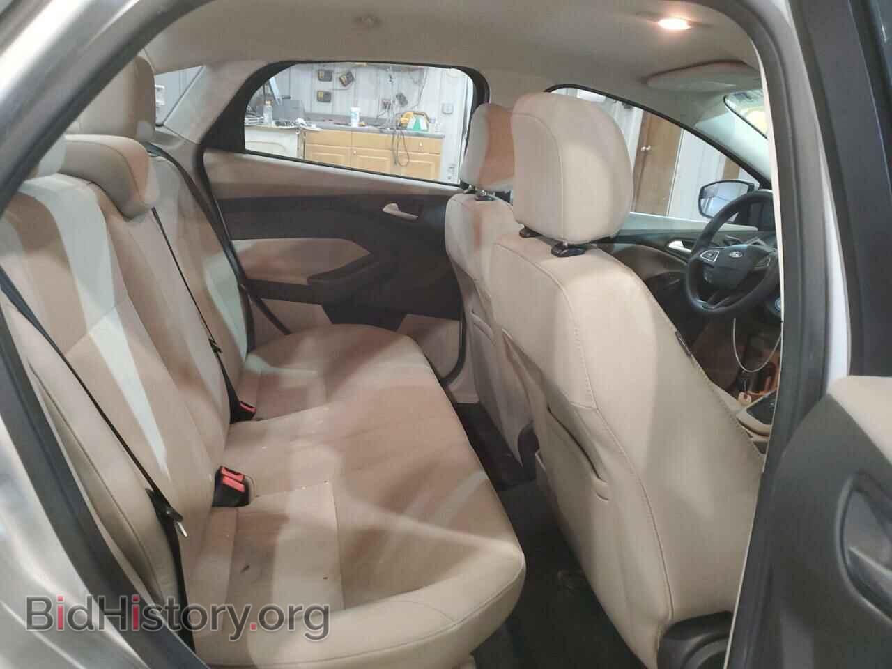 2016 FORD FOCUS - VIN: 1FADP3F2XGL288888 - Фото 10
