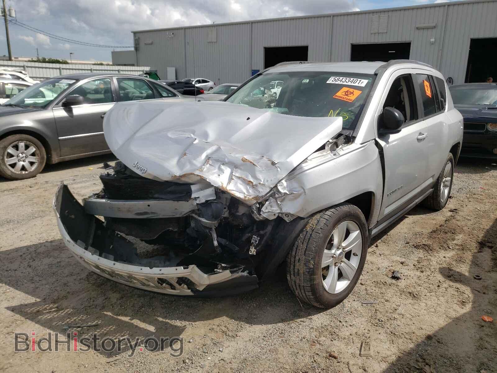 2012 JEEP COMPASS - VIN: 1C4NJDBB5CD522919 - Photo 2