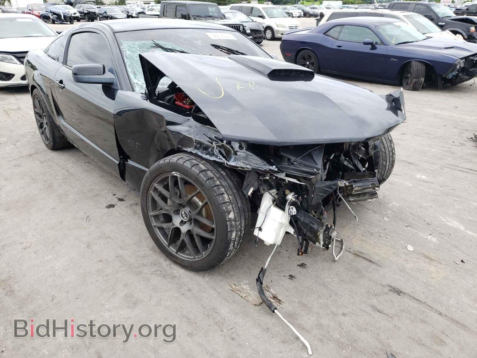 Photo 1ZVHT82H385203021 - FORD MUSTANG 2008