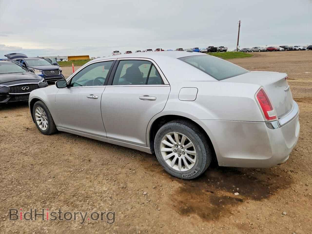 2012 CHRYSLER 300 - VIN: 2C3CCAAGXCH110421 - Photo 2