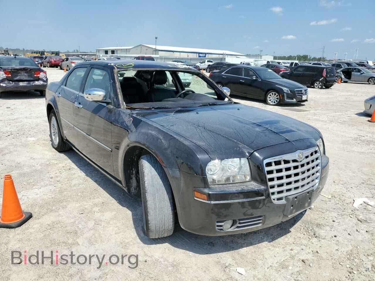 Photo 2C3CA5CV5AH167230 - CHRYSLER 300 2010