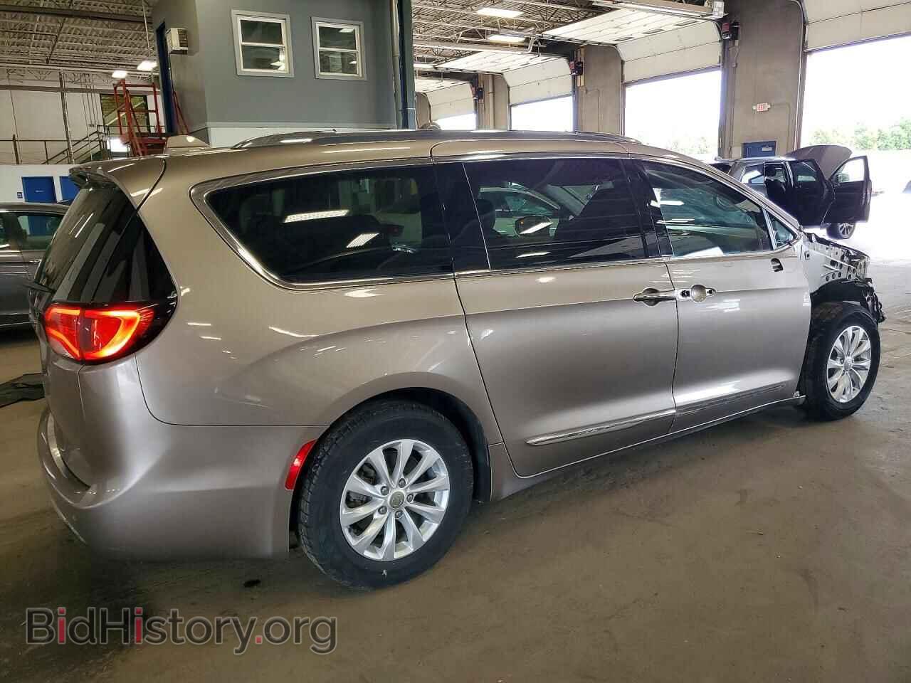 2018 CHRYSLER PACIFICA - VIN: 2C4RC1BG7JR257517 - Photo 3