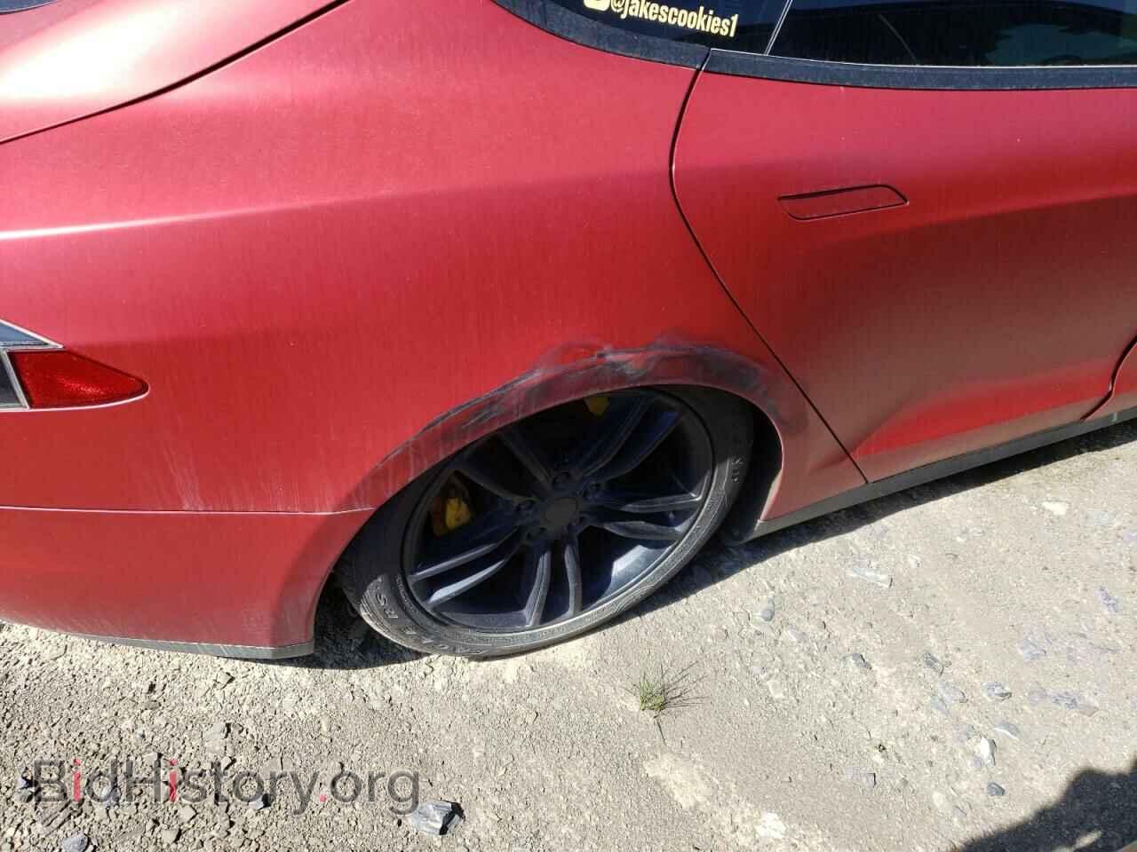 2014 TESLA MODEL S - VIN: 5YJSA1H13EFP40045 - Фото 9