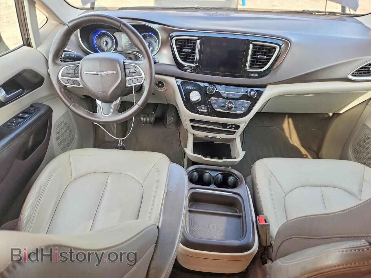 2017 CHRYSLER PACIFICA - VIN: 2C4RC1BG4HR552715 - Photo 8
