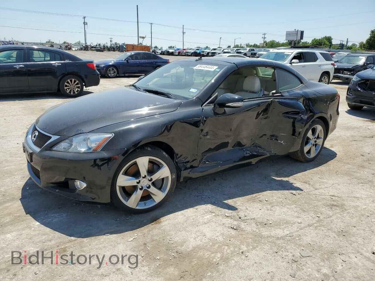Photo JTHFE2C2XA2501826 - LEXUS IS 2010