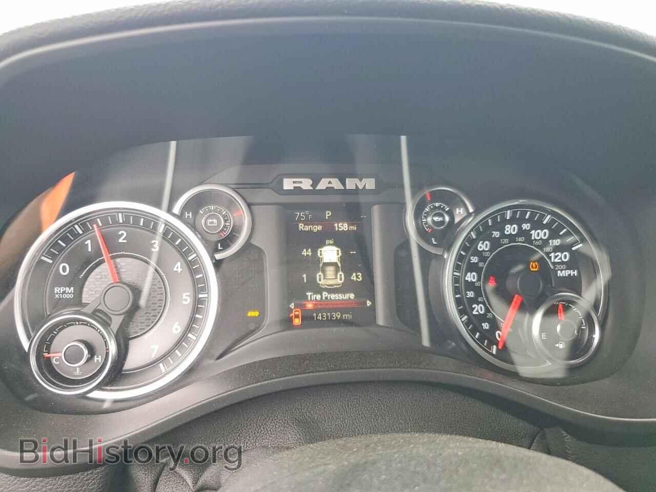 2019 RAM 1500 - VIN: 1C6SRFFT1KN649189 - Фото 9