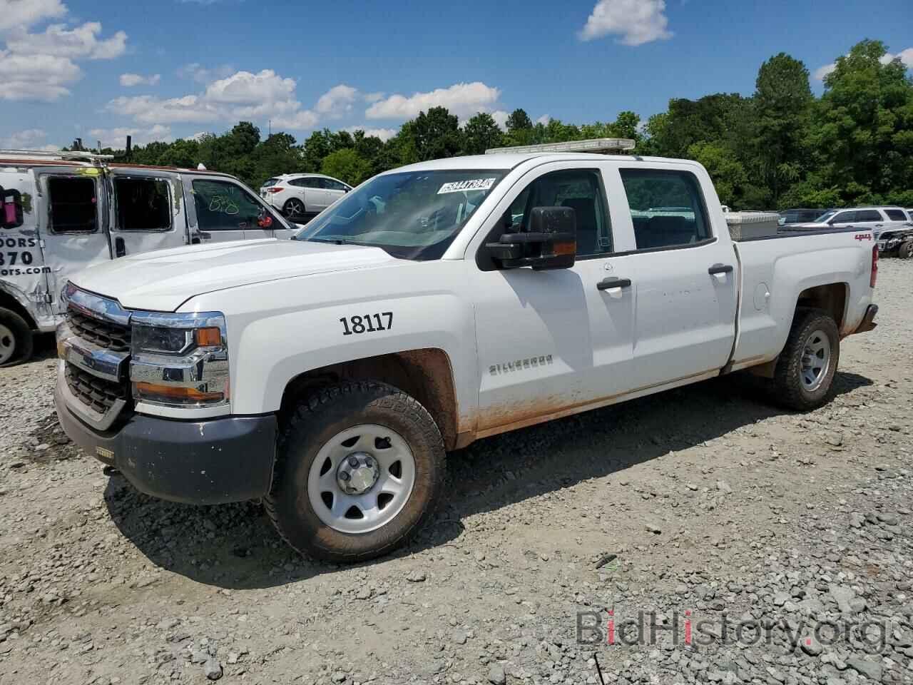 Photo 3GCUKNEC5JG398864 - CHEVROLET ALL Models 2018