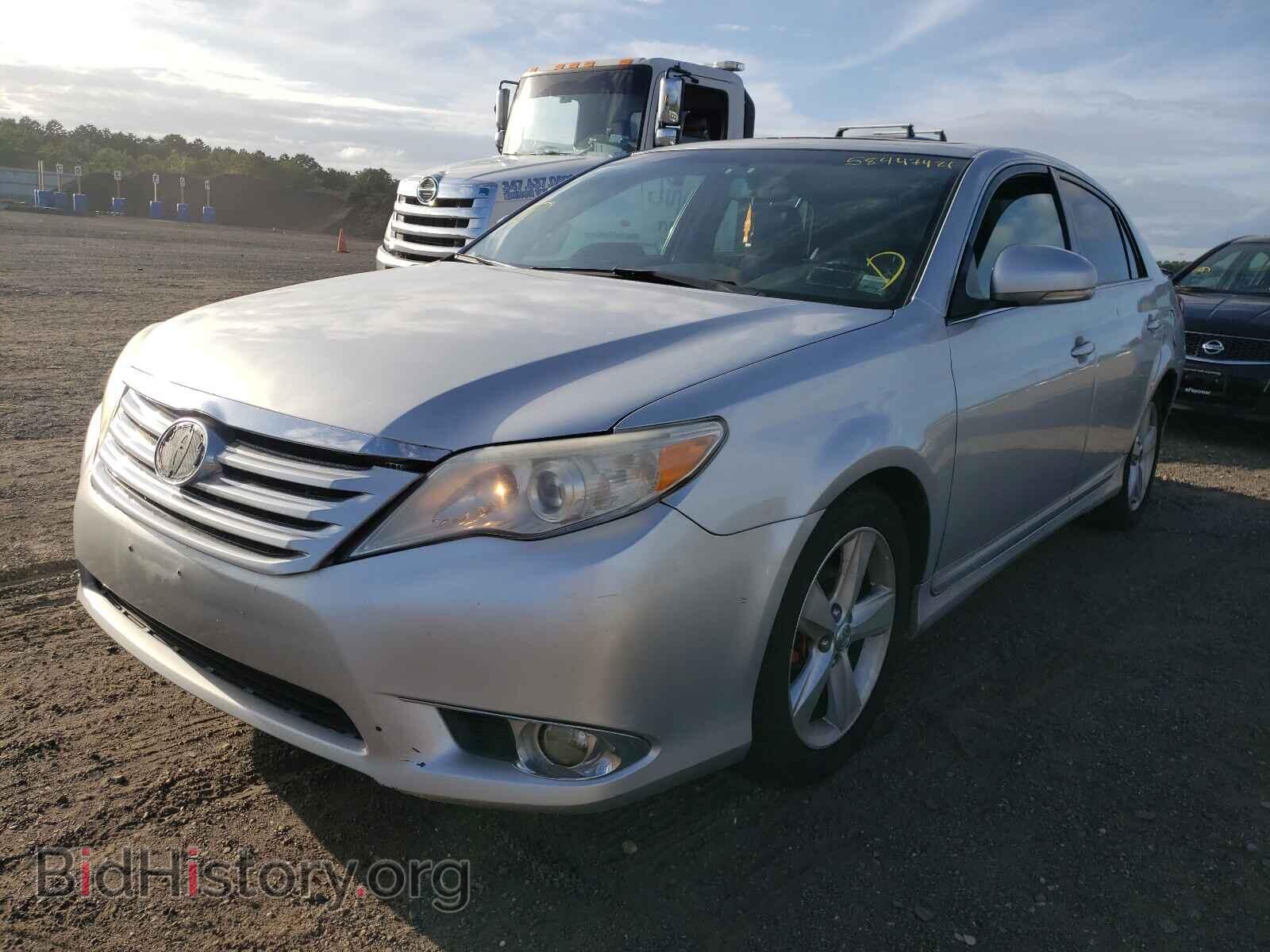 2011 TOYOTA AVALON - VIN: 4T1BK3DB4BU381391 - Фото 2