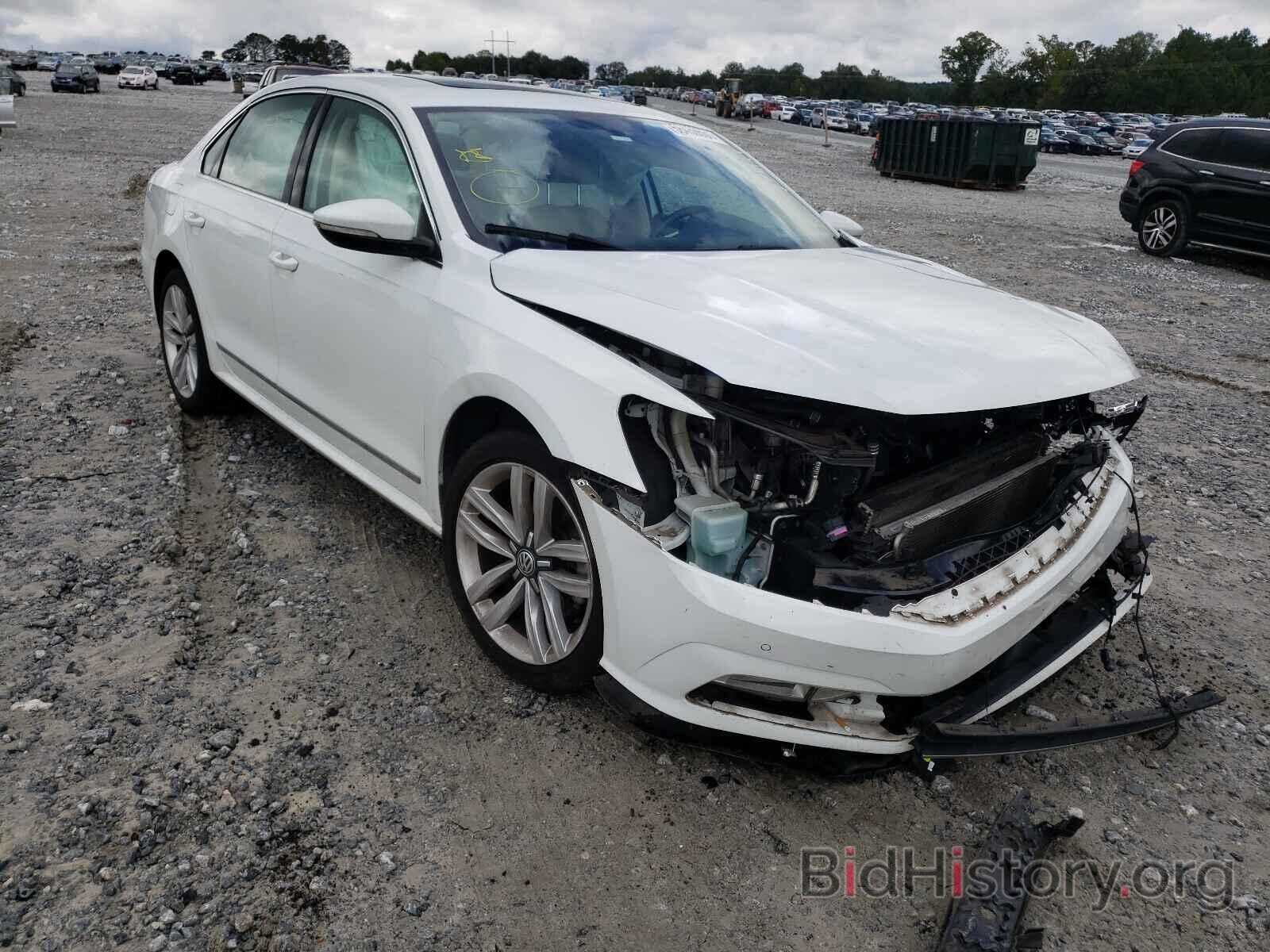 Photo 1VWGT7A36HC033129 - VOLKSWAGEN PASSAT 2017