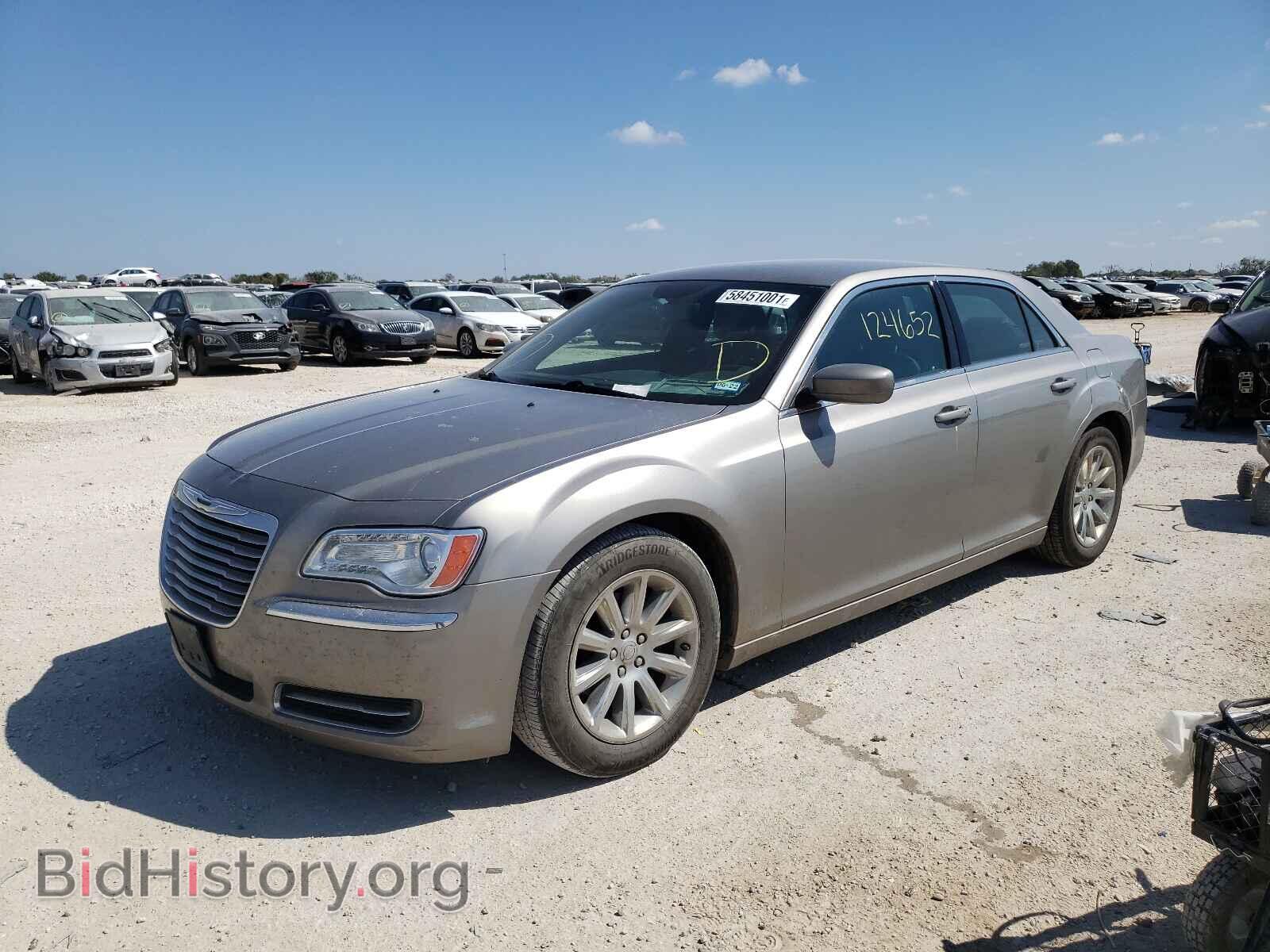 2014 CHRYSLER 300 - VIN: 2C3CCAAG4EH301786 - Фото 2