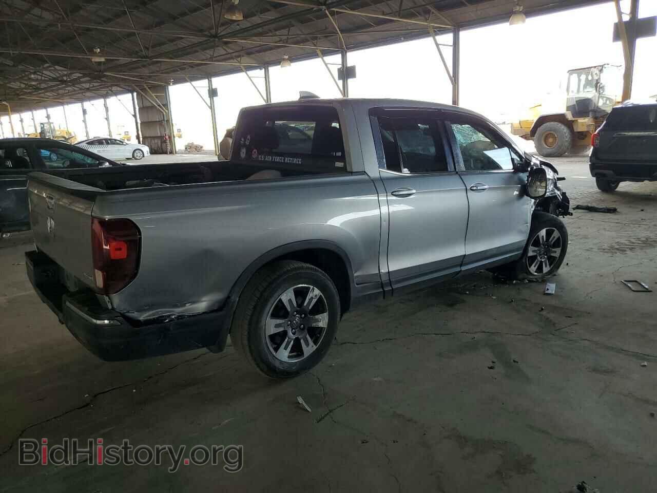 2017 HONDA RIDGELINE - VIN: 5FPYK2F6XHB011712 - Фото 3