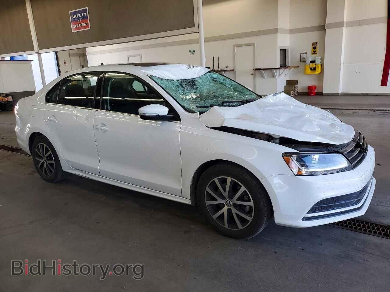 2017 VOLKSWAGEN JETTA - VIN: 3VWDB7AJ0HM242787 - Фото 4