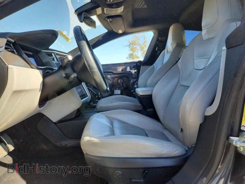 2016 Tesla MODEL S (VIN 5YJSA1E27GF131444) — photo 7 of 13