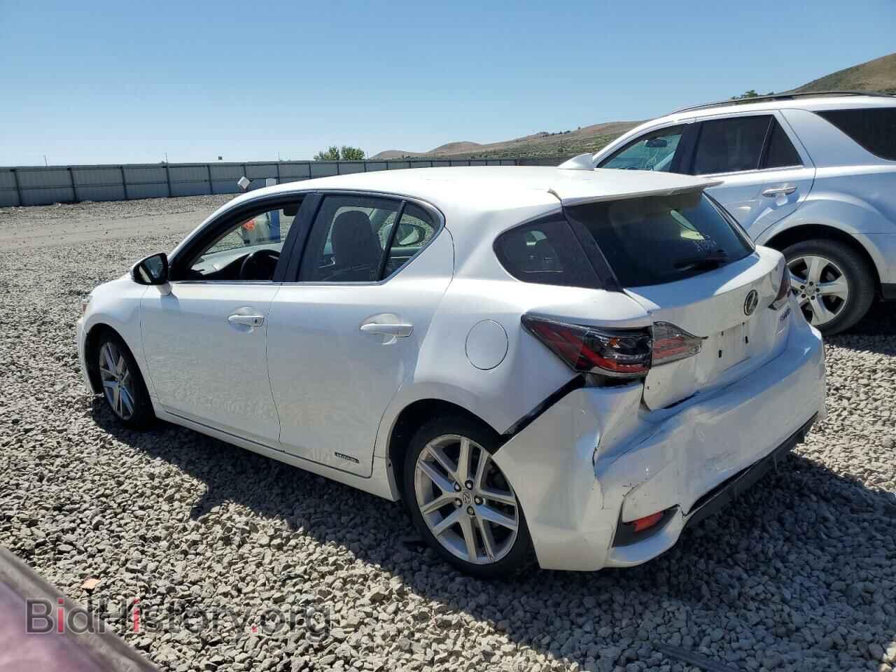 2016 LEXUS CT 200 - VIN: JTHKD5BH7G2260695 - Фото 2