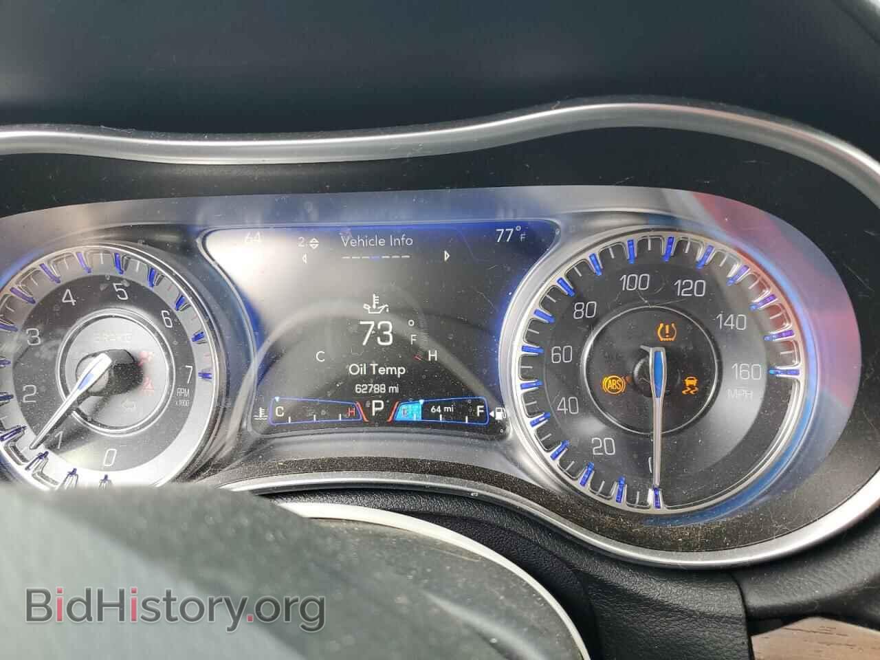 2016 CHRYSLER 300 - VIN: 2C3CCAPT7GH144746 - Фото 9