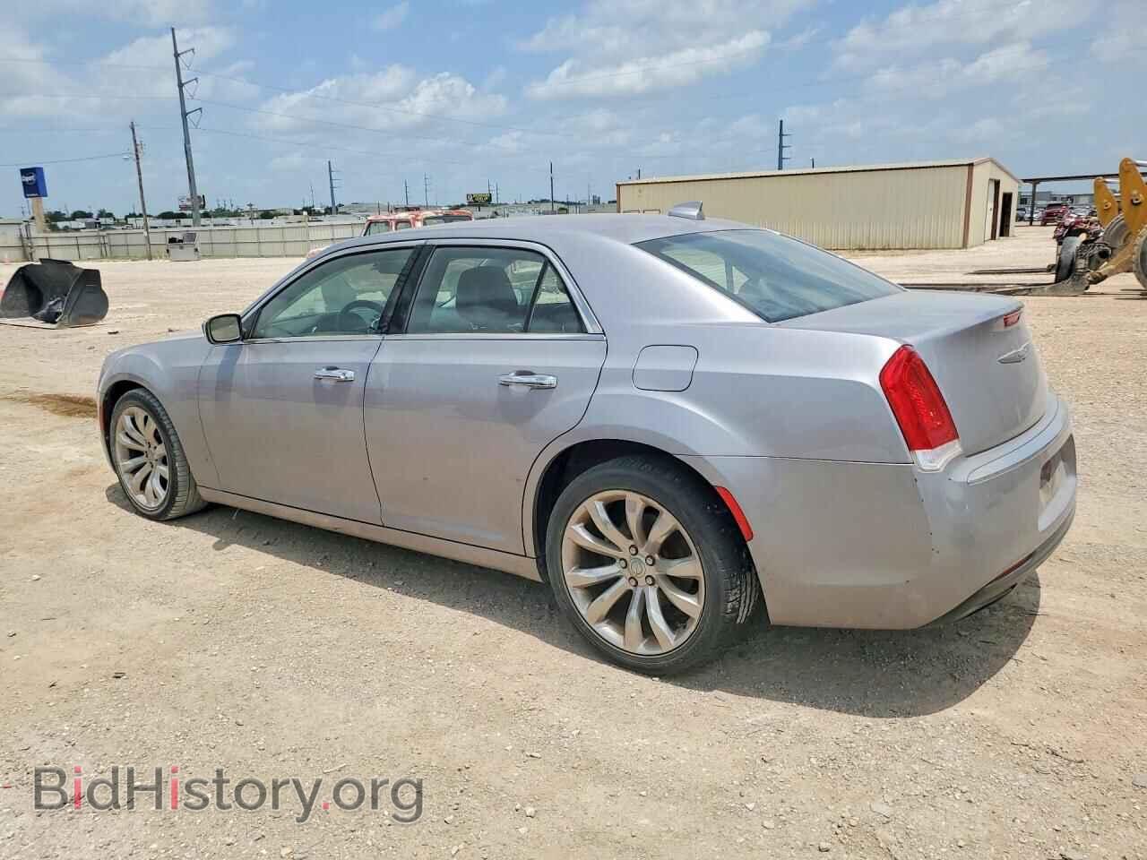 2018 CHRYSLER 300 - VIN: 2C3CCAEG2JH198744 - Фото 2